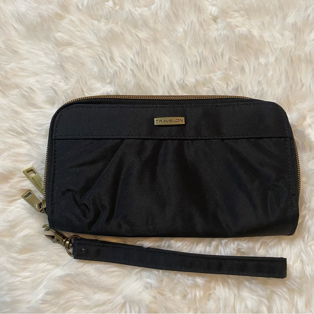 Travelon Travel Black Wallet